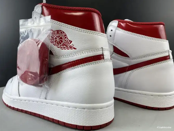 Metallic Jordan Red Air (2017) 1 555088-103 Retro 0519